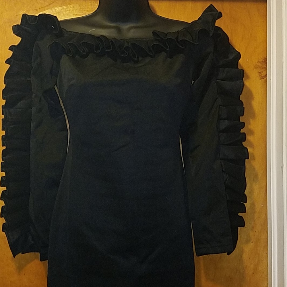 HOLIDAY SALE!!! Women's little black ruffled-Edge dress